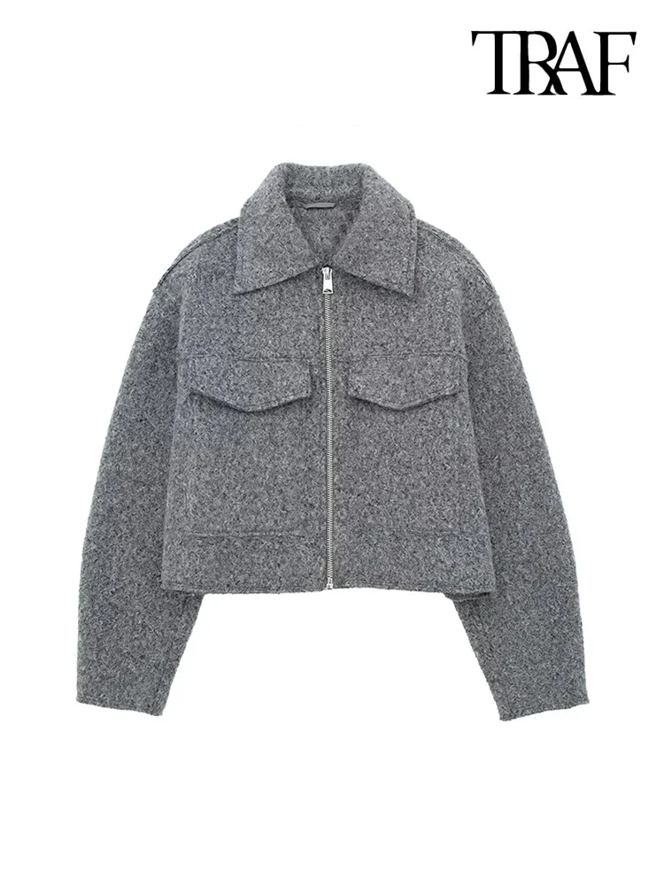 Куртка женская укороченная на молнии с длинным рукавом и накладными карманами