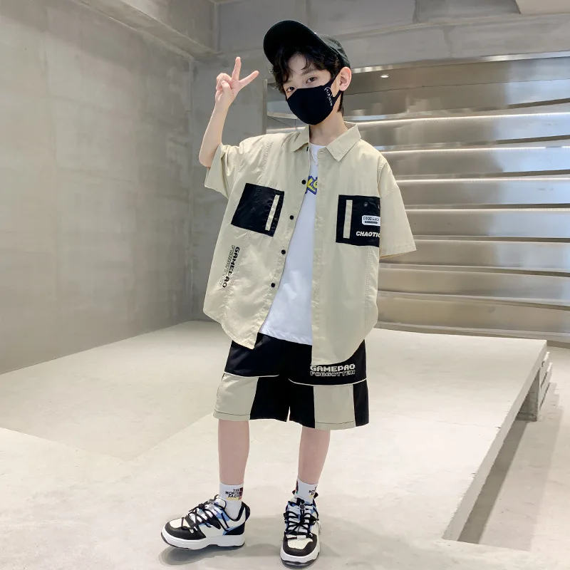 

Рубашка с отложным воротником и принтом букв + шорты с эластичным поясом, на Возраст 4-14 лет