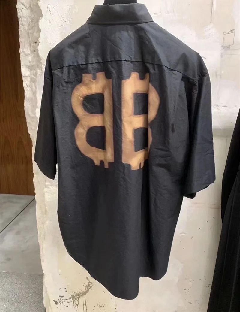 

VETEMENTS Limited Edition Shirts Black New Arrival Brown Logo Printing VTM Men Women Short Sleeve Lapel Standing Collar Oversize