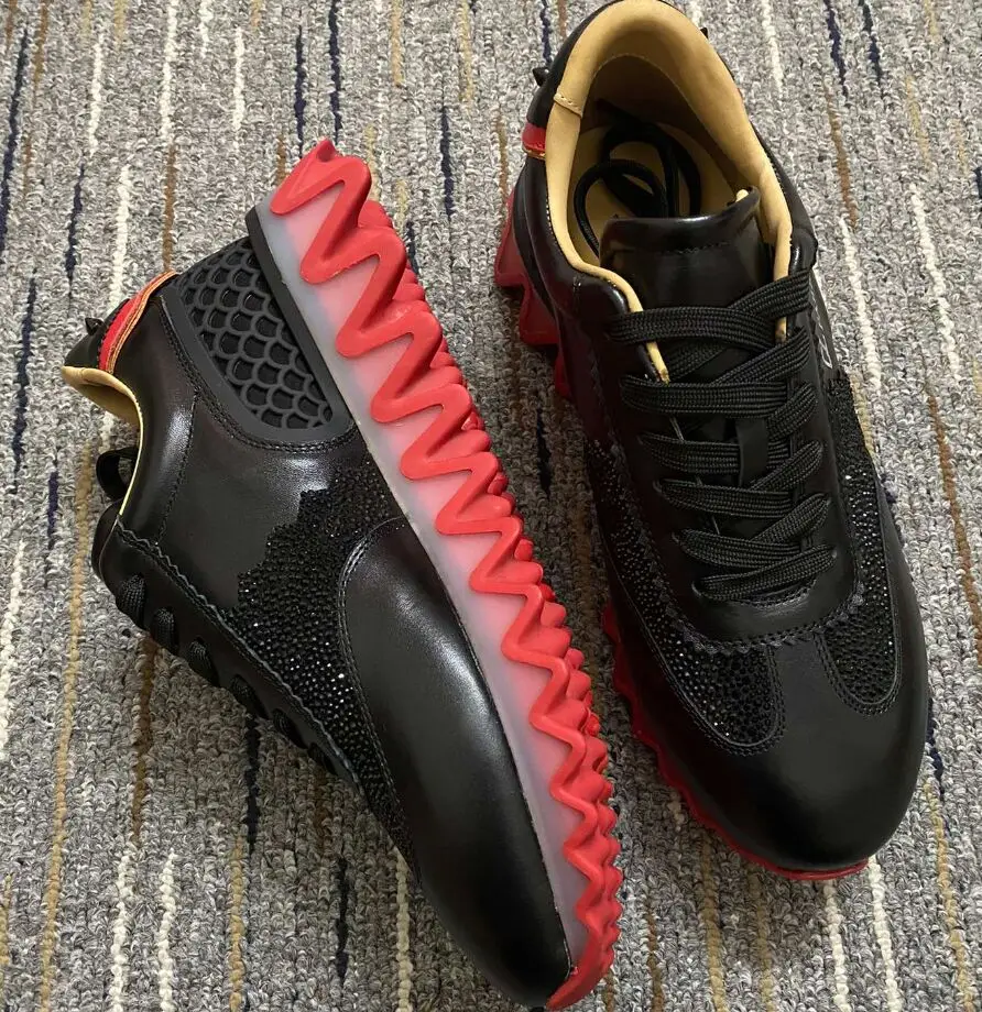 

Luxury Designer Casual shoes Couple men and women genuine leather rivet round toe Sneakers Plus Size45 46 47