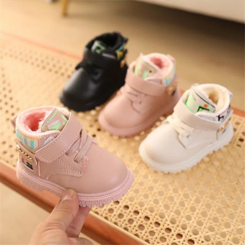 

Winter Kids Leather Shoes Boys Snow Boots Plush Warm Little Girl Shoes Outdoor Infant Student Ankle Boots