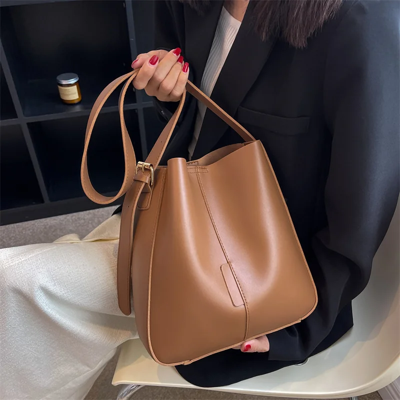 

Повседневная Женская сумочка-мешок, вместительная сумка-тоут из мягкой искусственной кожи в стиле ретро, модные дорожные мессенджеры через плечо