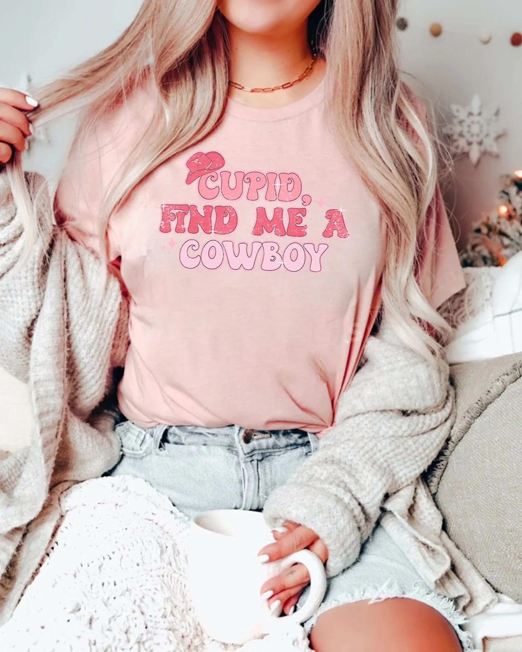 Футболка в стиле ковбоя с Купидоном Find Me A Cowboy