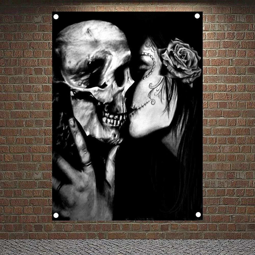 

Девушка с черепом, поцелуи, баннеры, плакаты, жуткое искусство, настенный подвесной гобелен с 4 отверстиями, украшение для бара, кафе, тату-студии