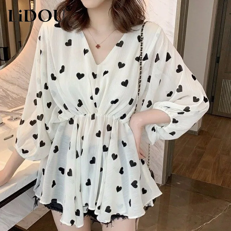 

2022 Summer KPOP Fashion Style V-neck Love Print Waist Batwing Half Sleeve Casual Chiffon Shirt All-match Blouse Female Clothing