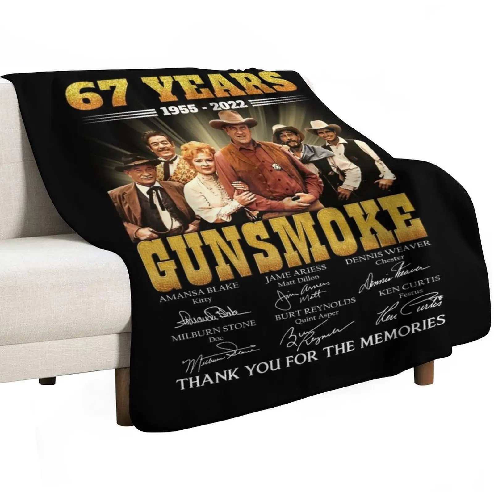 Фото Плед с автографами актеров из сериала «67 Years Gunsmoke»: «Спасибо за воспоминания». Легкий и теплый плед для использования в помещении и на улице. №2