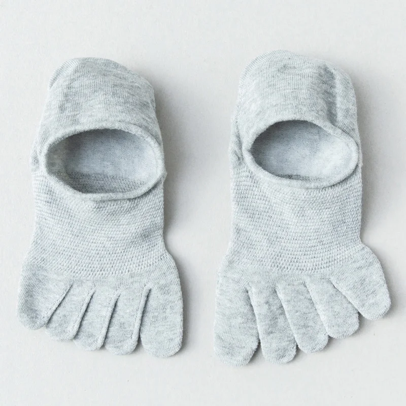 Рисунок 5 - Мужские и женские носки-тапочки