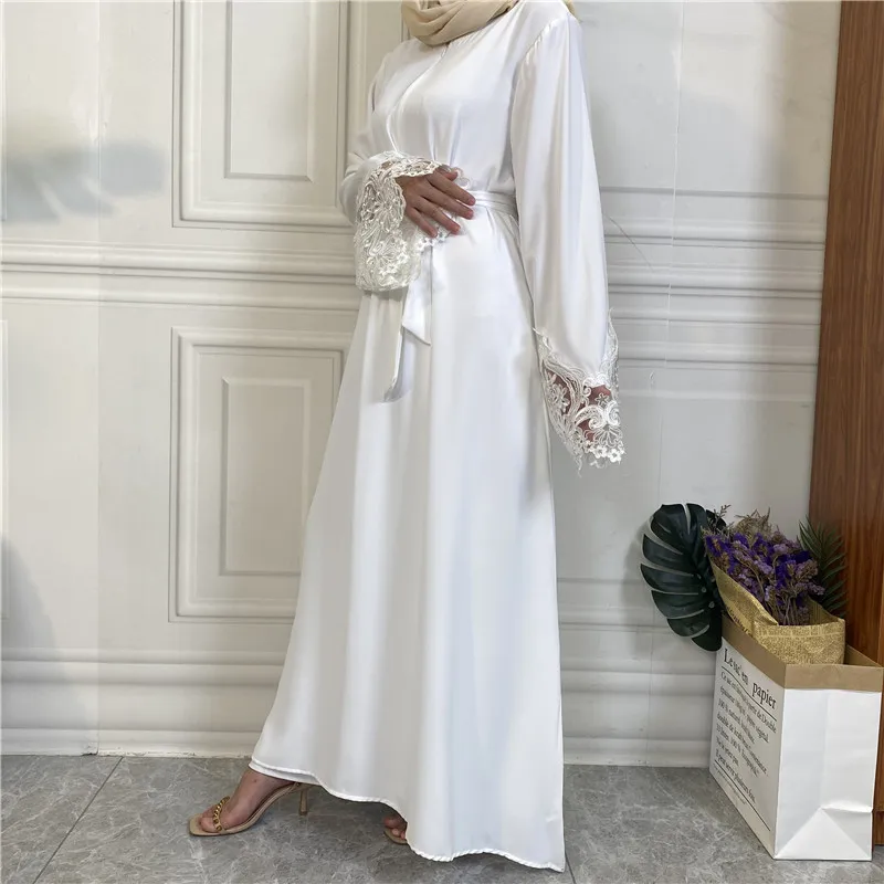 2023 New Muslim Women's Outfit Solid Color Simple Style Lace Long Sleeve Zipper Dress Abaya Dress Vestidos Arabes Dubai Y Turcos