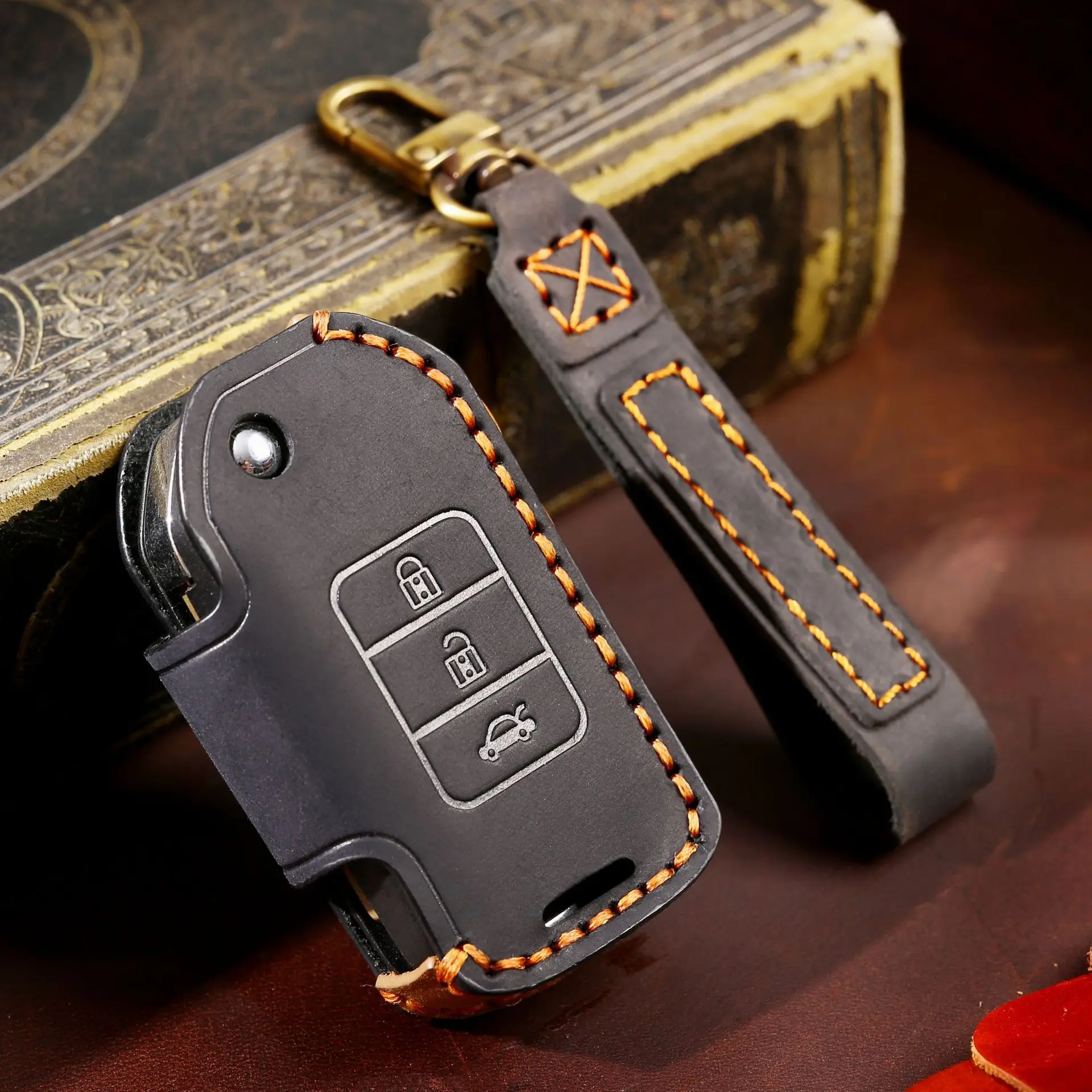 

Retro Crazy Horse Leather Car Key Cover Case Remote Keyring Protective Bag for Honda Civic Folding 3 Button Fob Protector Holder