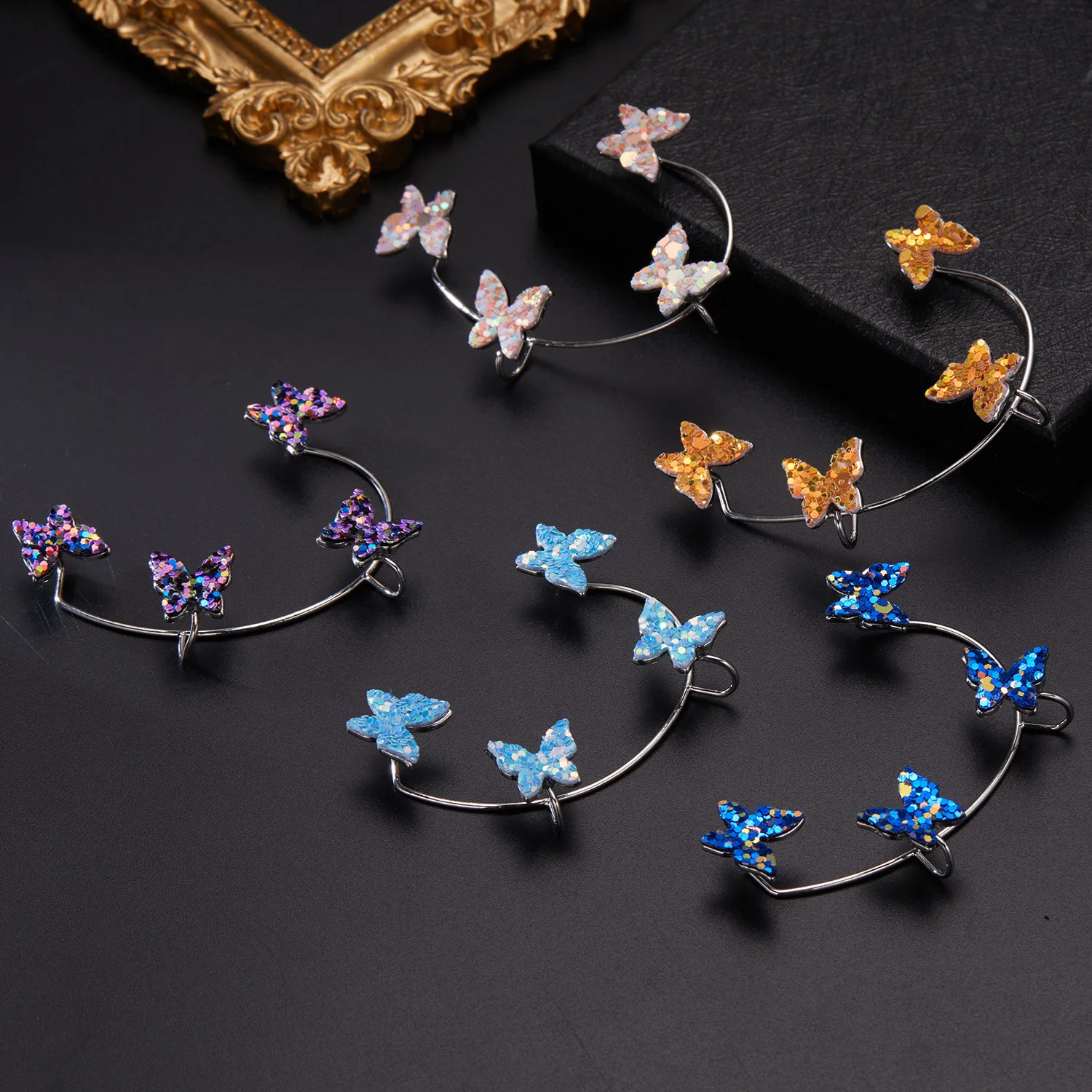 

Sequin Butterfly Ear Clip Ear Hook Without Piercing For Women Sparkling Zircon Ear Cuff Clip Earrings Wedding Jewelry
