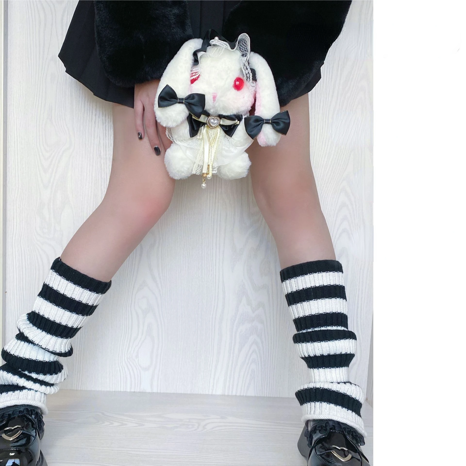 Women Knitting Leg Warmers School Student Slip-On Cotton Foot Cover Socks Acrylic  Middle Tube Black White Stripes