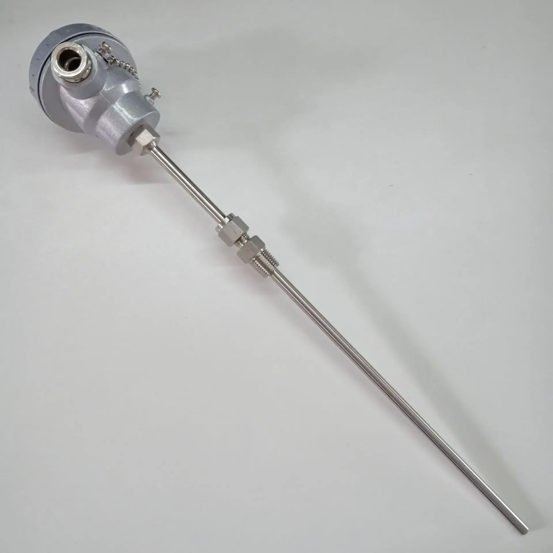 Датчик температуры R2 Φ-6 3-300 + FPT1/4-316 подвижная резьба 1/4