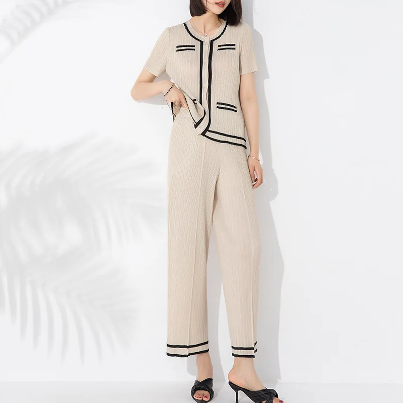 2023 summer new  pleated two-piece round neck single breasted top high waist wide leg pant suit