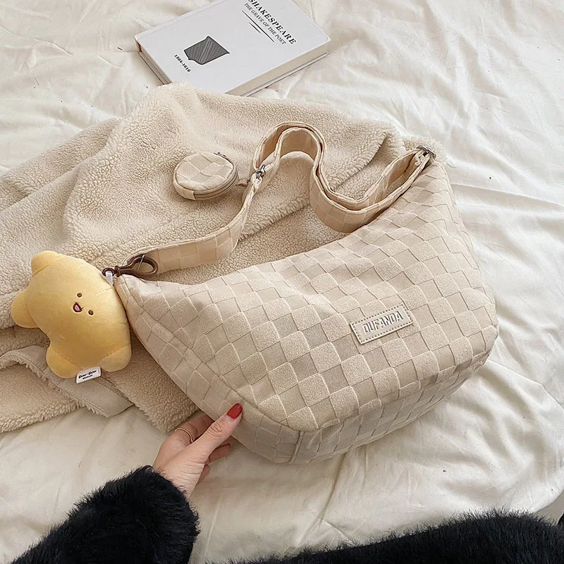 2023 Tassel Small Messenger Bag For Women Trend Lingge Embroidery Camera Female Shoulder Bag Fashion Chain Ladies Crossbody Bags