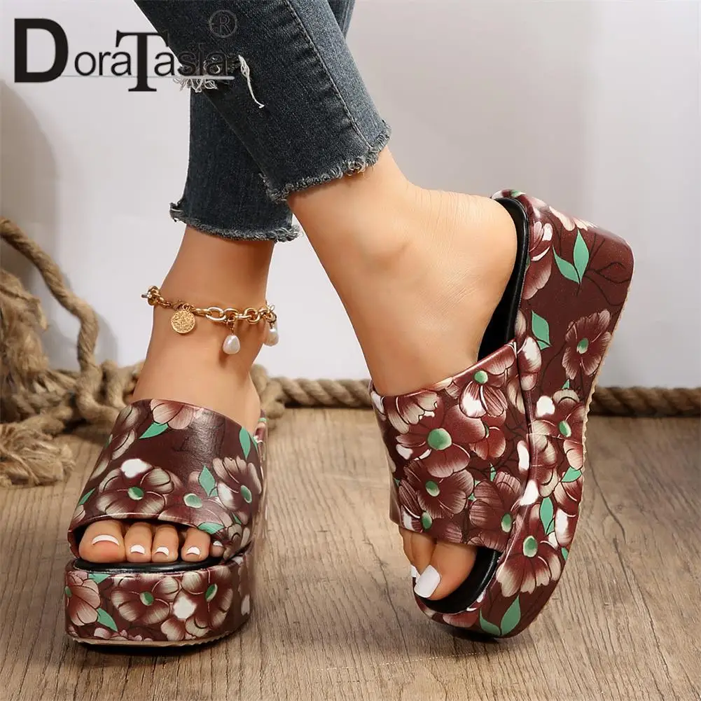 Brand Design Female Platform Slides Fashion Flower Prints Wedges High Heels women's Slippers Casual Party Beach Woman Shoes