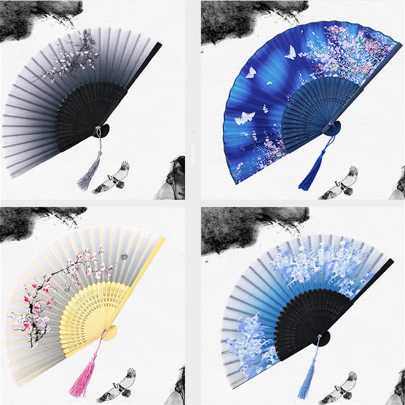 Складной веер из бамбука в винтажном стиле |