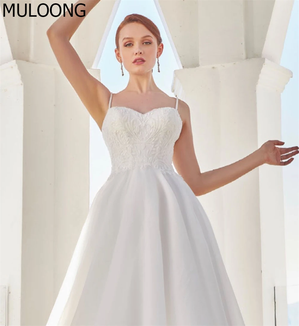

MULOONG Elegant Sweetheart Spaghetti Strap Sleeveless A Line Long Wedding Dress Backless Appliques Floor Length Sweep Train Gown