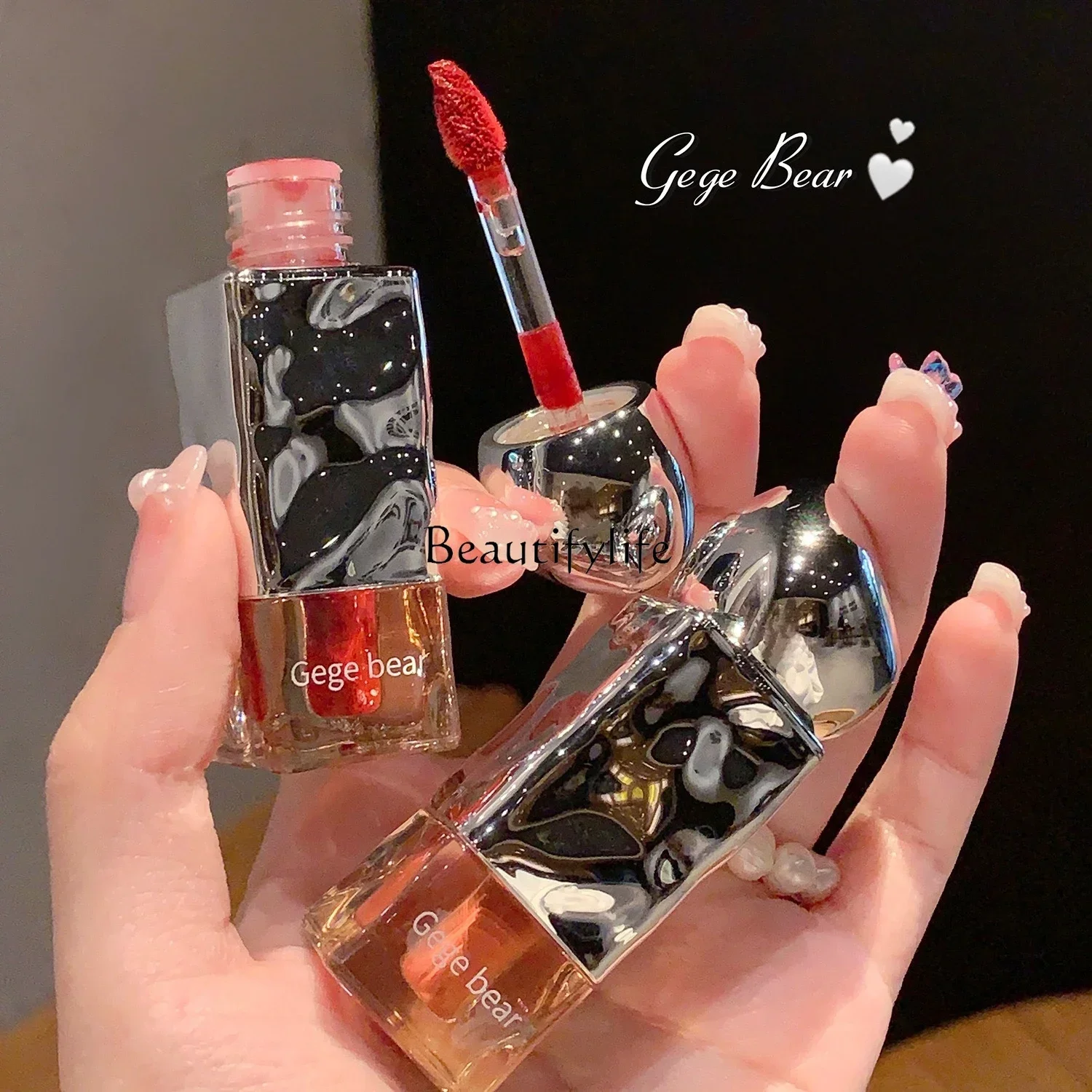 Мягкий нюдовый бархатный лак для губ яркий красивый