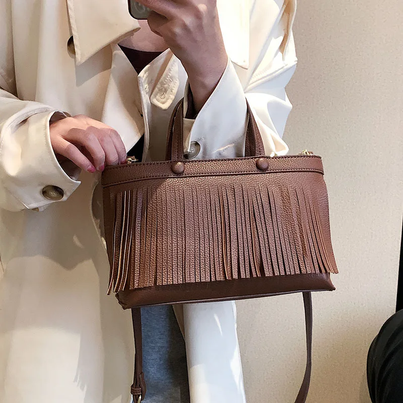 

Personalized Tassel Tote Handbag Solid Color Leather Fashion Retro Single-Shoulder Crossbody Bag Simple Portable Storage Satchel