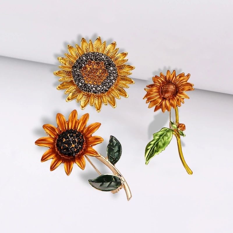 

Rhinestone Sunflower Brooch Female High-end Pin Small Fragrant Corsage Wild Badge Fashion Accessories Clothing Gift
