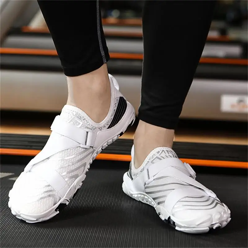 Unisex Summer Water Shoes Women's Barefoot Beach Shoes Breathable Pair Trainers Quick Drying Swimming Fitness Shoes