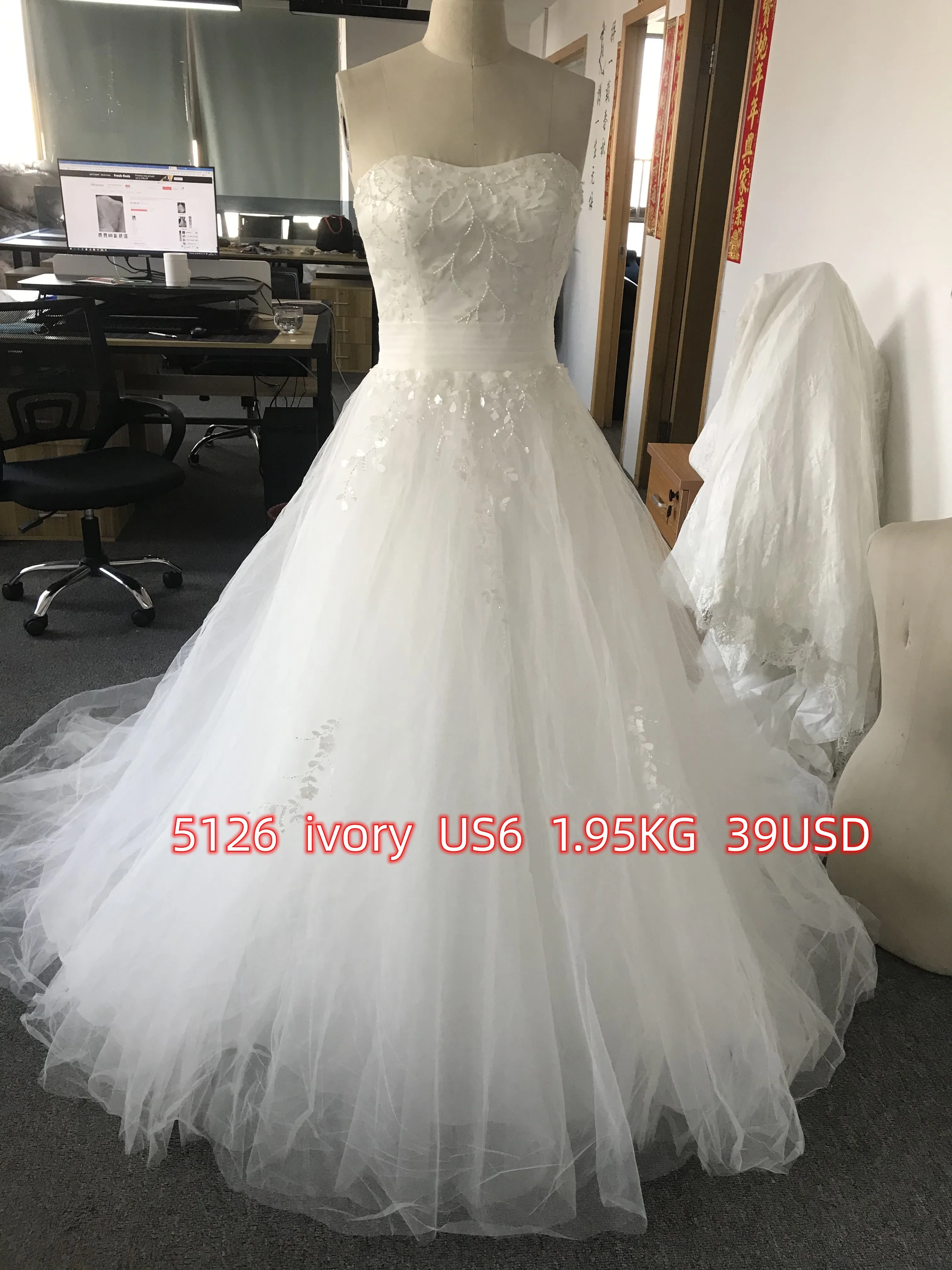 

CloverBridal Cheap New Tube Beads Sequins Wedding Dresses For Women Ready-To-Ship Discount Tulle Strapless Robe De Mariée 5126