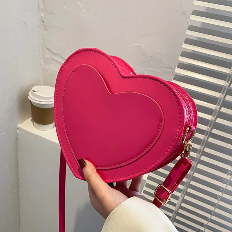 

PU Leather Women Heart-shaped Crossbody Bag Luxury Designer Small Shoulder Bags for Ladies Female Evening Clutch Purse Handbags