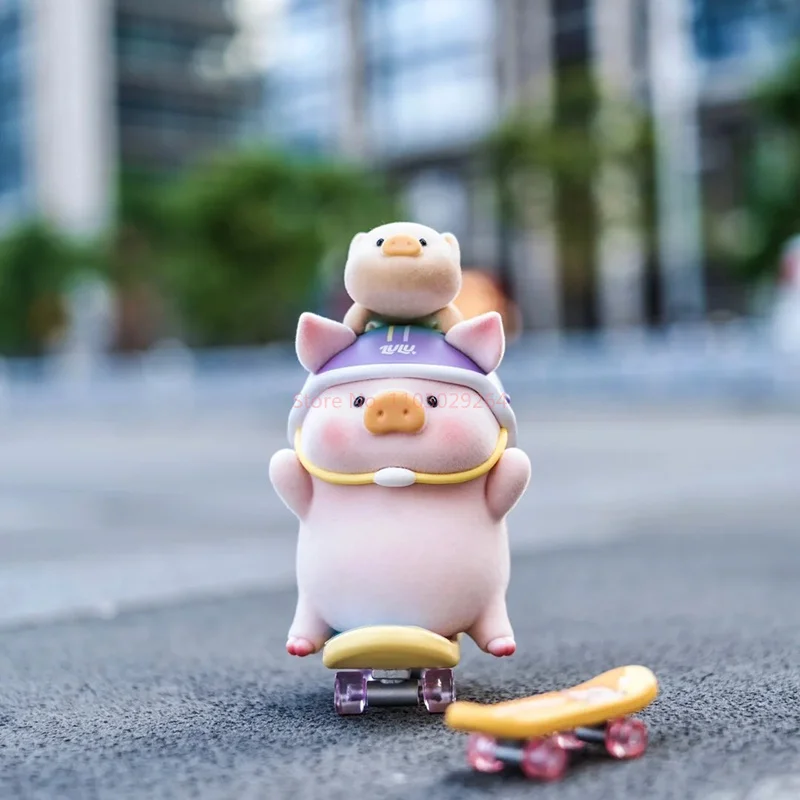 Hot Lulu Pig Associated Daily Blind Box Kawaii Piggy Anime Figure Doll Surprise Bag Room Ornament Collection Model Toys Kids Gi