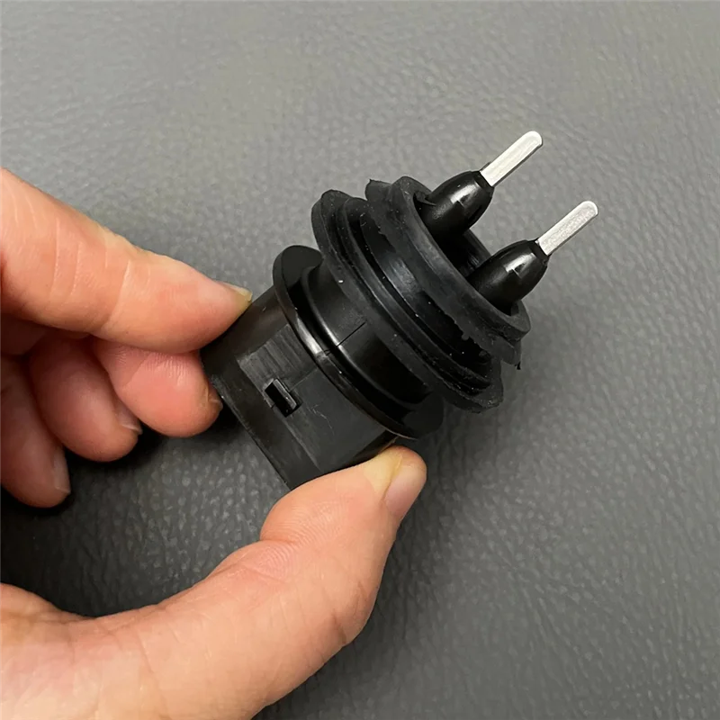 

A30P-Стеклянный датчик уровня жидкости для омывающей жидкости Senso 76 Foraudi A6 R8 Q3 Q7 VW BEETLE Tiguan PASSAT 7M0919376