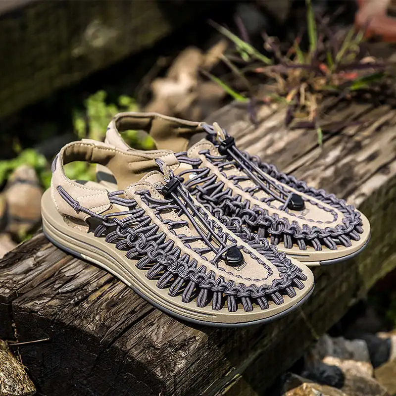 

Boty Luxury Flip Flops Luxury Brand High Quality Winter Sneakers For Men Height Increasing Loafers Mens Slippers Indoor Tennis