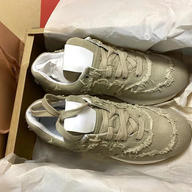 2023 New Versatile Tourism Niche Design Flat Bottom Lace Up Casual Sports Shoes