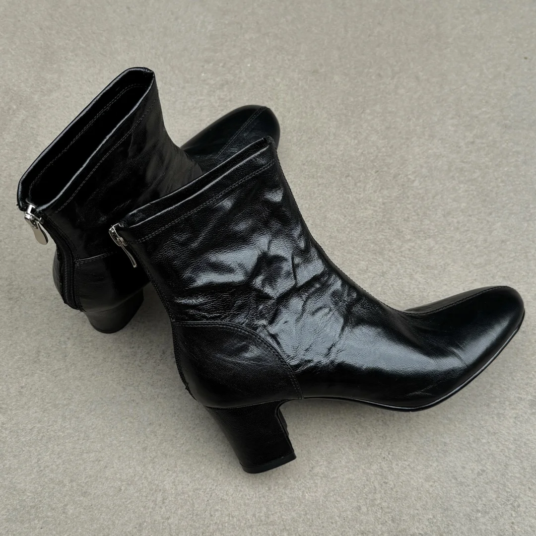 Женские ботильоны из овечьей кожи с круглым носком на молнии сзади толстом