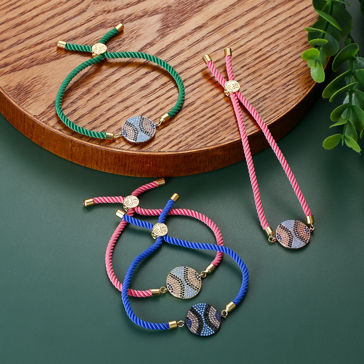 

Copper Disc Micro-set Zircon Colored Braided Bracelet Fashion Accessories Ladies Bracelets for Birthday Present