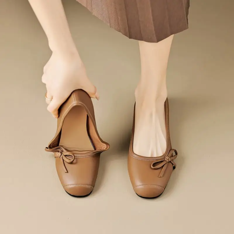 Comfortable Natural Genuine Leather Women Heels Shoes Fashion Butterfly-knot Design Low Heel Shoes Easy To Walk Autumn Shoes