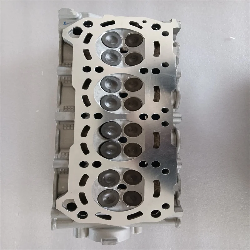 Фото В комплекте головка цилиндра для двигателя suzuki g16a g16b 11110-57802 №4
