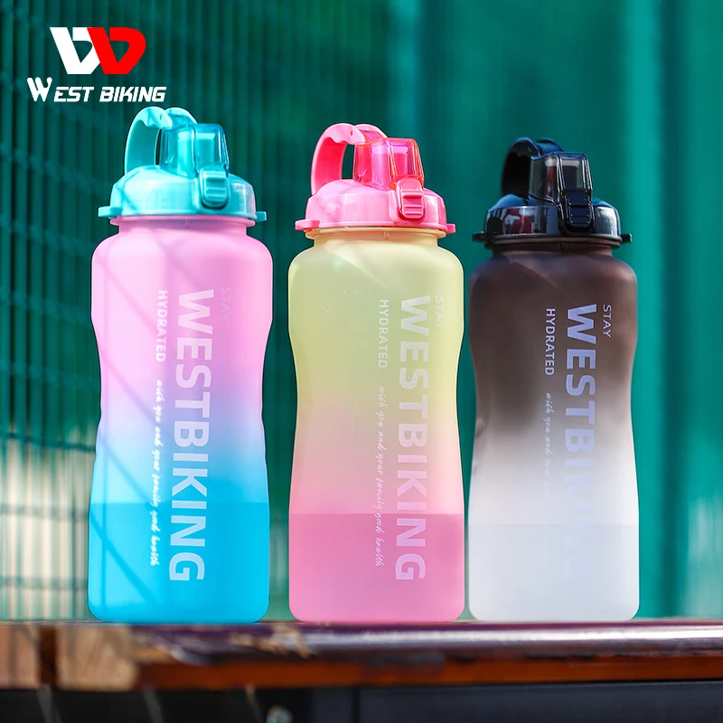 

WEST BIKING 2L бутылка для воды для фитнеса, цветная бутылка для воды с градиентом для велоспорта, бега, занятий спортом, портативная соломенная ча...