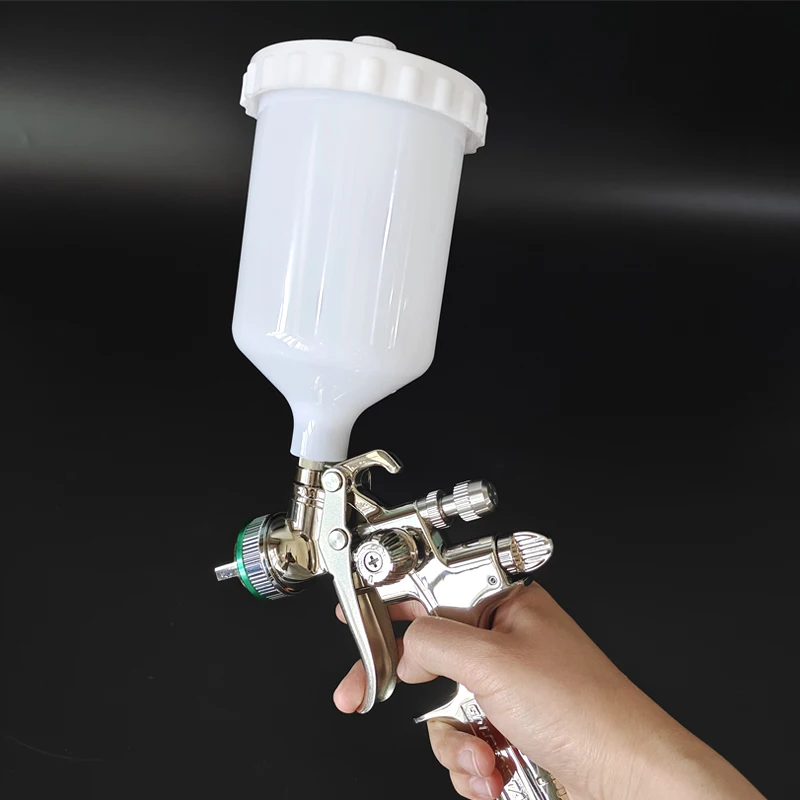 

Taiwan Car Paint Spray Gun Sheet Metal Spray Paint Finish Spray High Atomization 1.3mm Nozzle On The Pot Spray Gun
