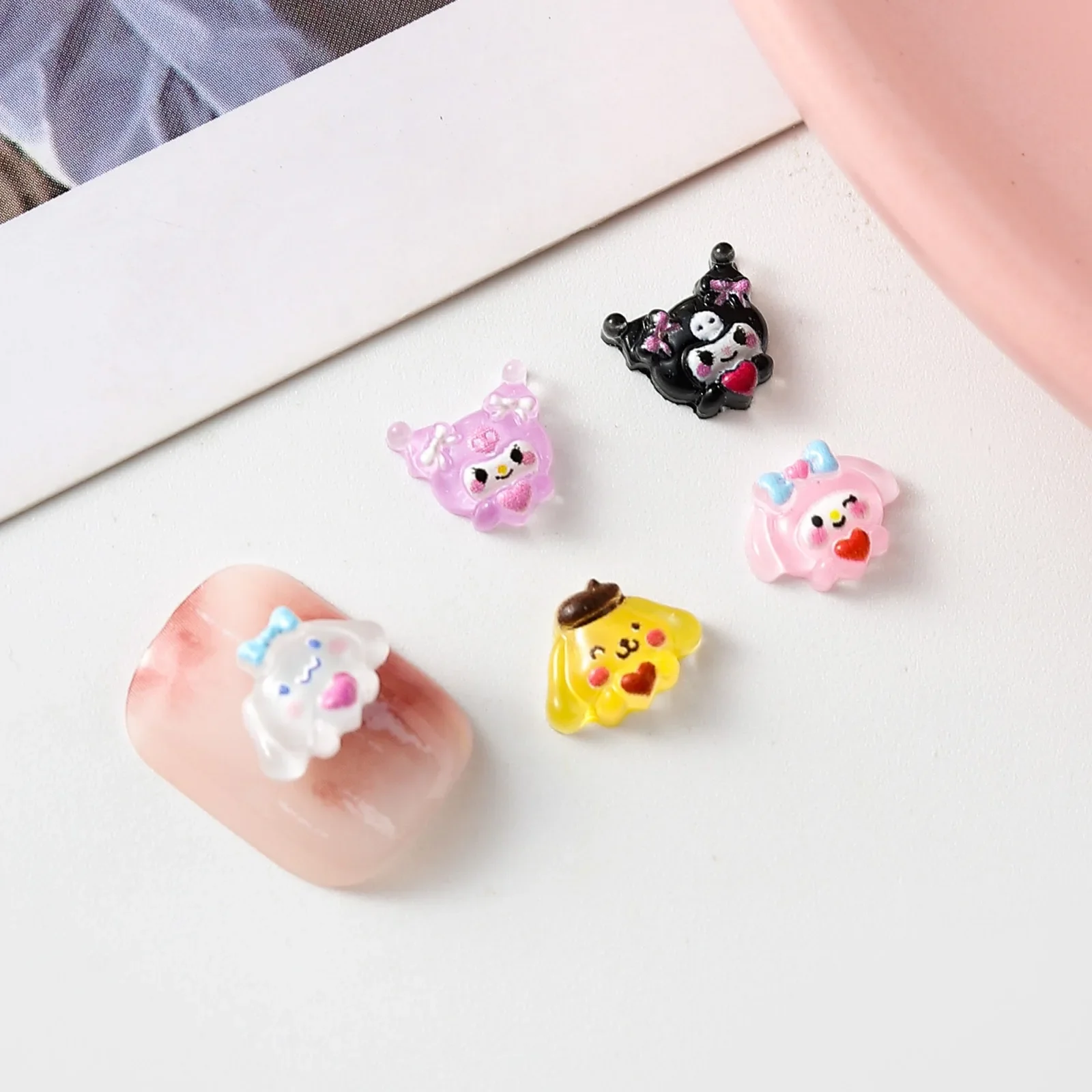 Набор украшений для ногтей MINISO 100 штук |