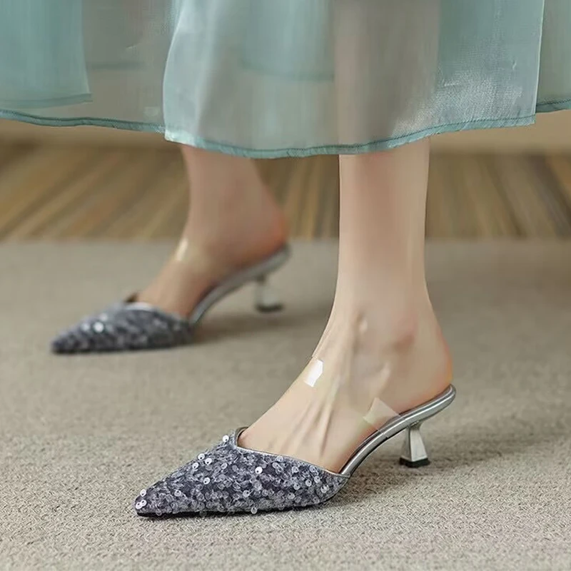 

Туфли-лодочки женские на низком каблуке, с острым носком