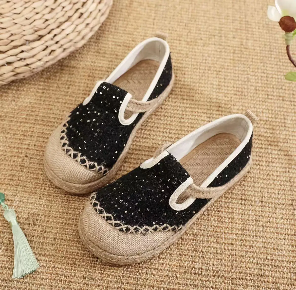 Women's Spring Autumn Linen Flats Woven Casual Shoe Soft Sole Non Slip Round Toe Ethnic Style Canvas Shoes Retro Handmade