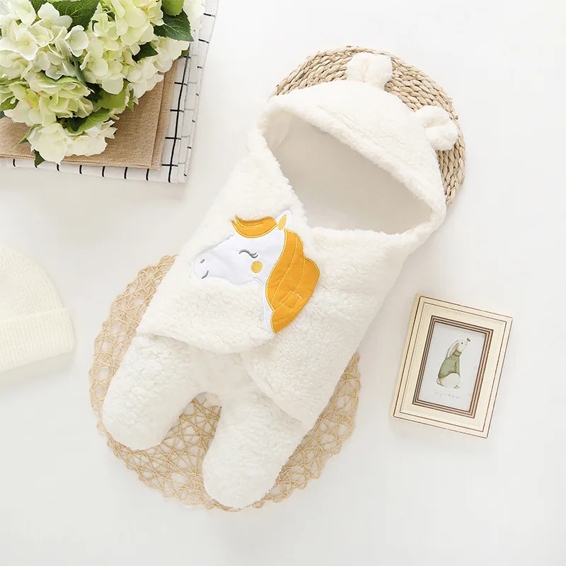 

Infant Soft Sleeping Bag Autumn and Winter Plush Quilt 0-9M Baby Wrapping Blanket for Baby Toddler Gear Accessories Bed