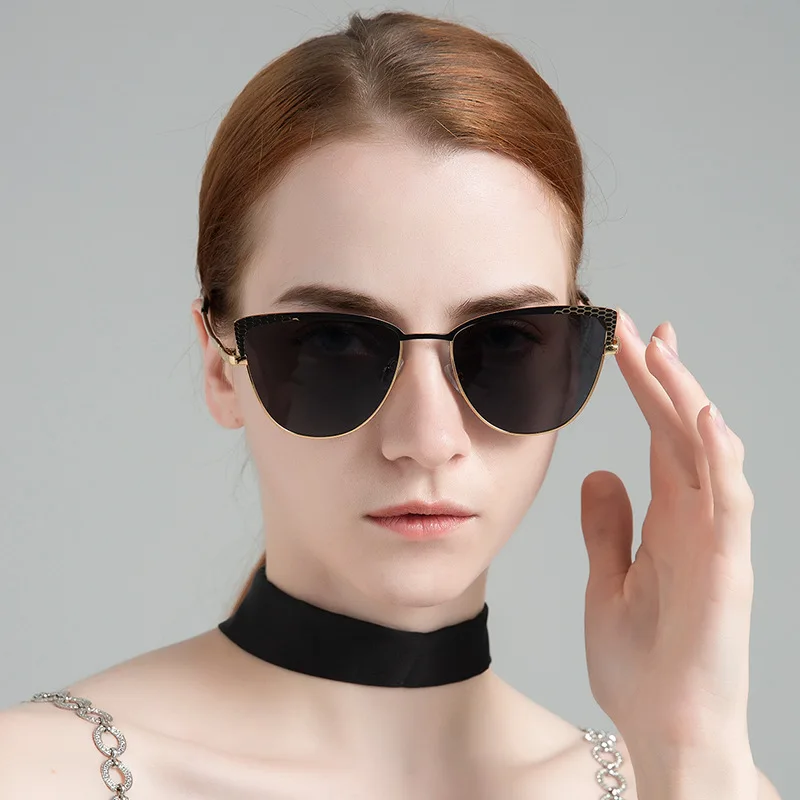 

2022 New Vintage Cat Eye Sunglasses Small Frame Retro Sunglasses UV400 Protection Eyewear Fashion Trendy Streetwear Eyewear