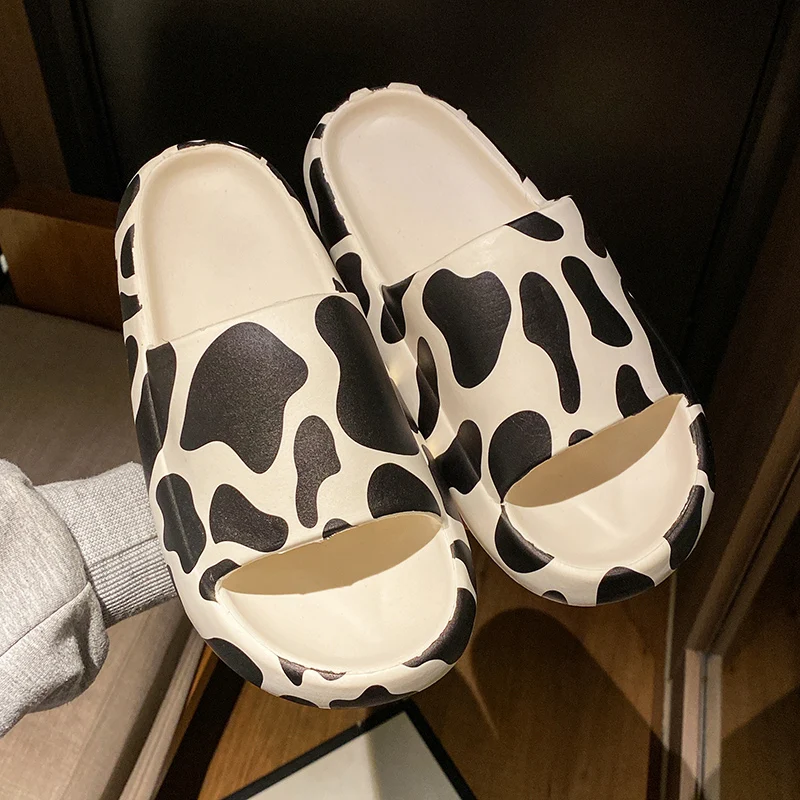 

2022 Arrivals Men's Sneakers Home Shoes for Unisex Slippers Men Beach Water Lovers Soft Shoes Soft Slippers Sandalias De Muje