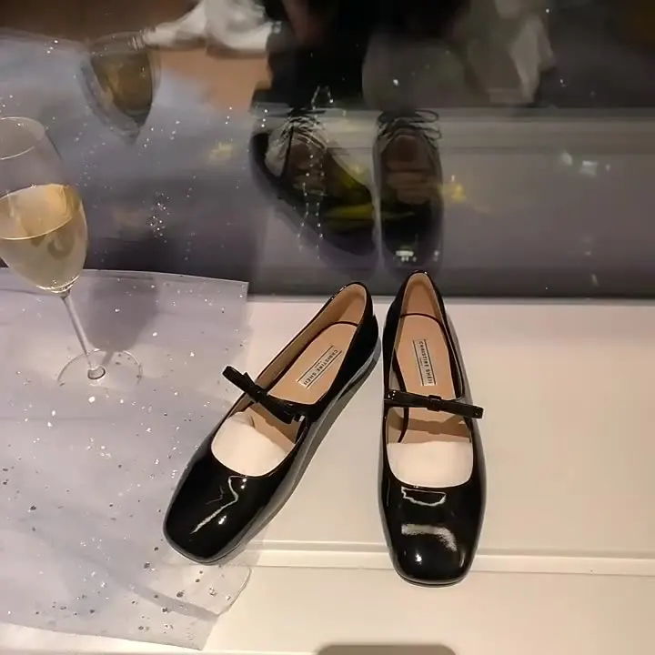 

Туфли женские на низком каблуке, основное платье из шелка, резины, ПУ, ремешки с пряжкой, классические, на низком каблуке, с шелковой пряжкой, B