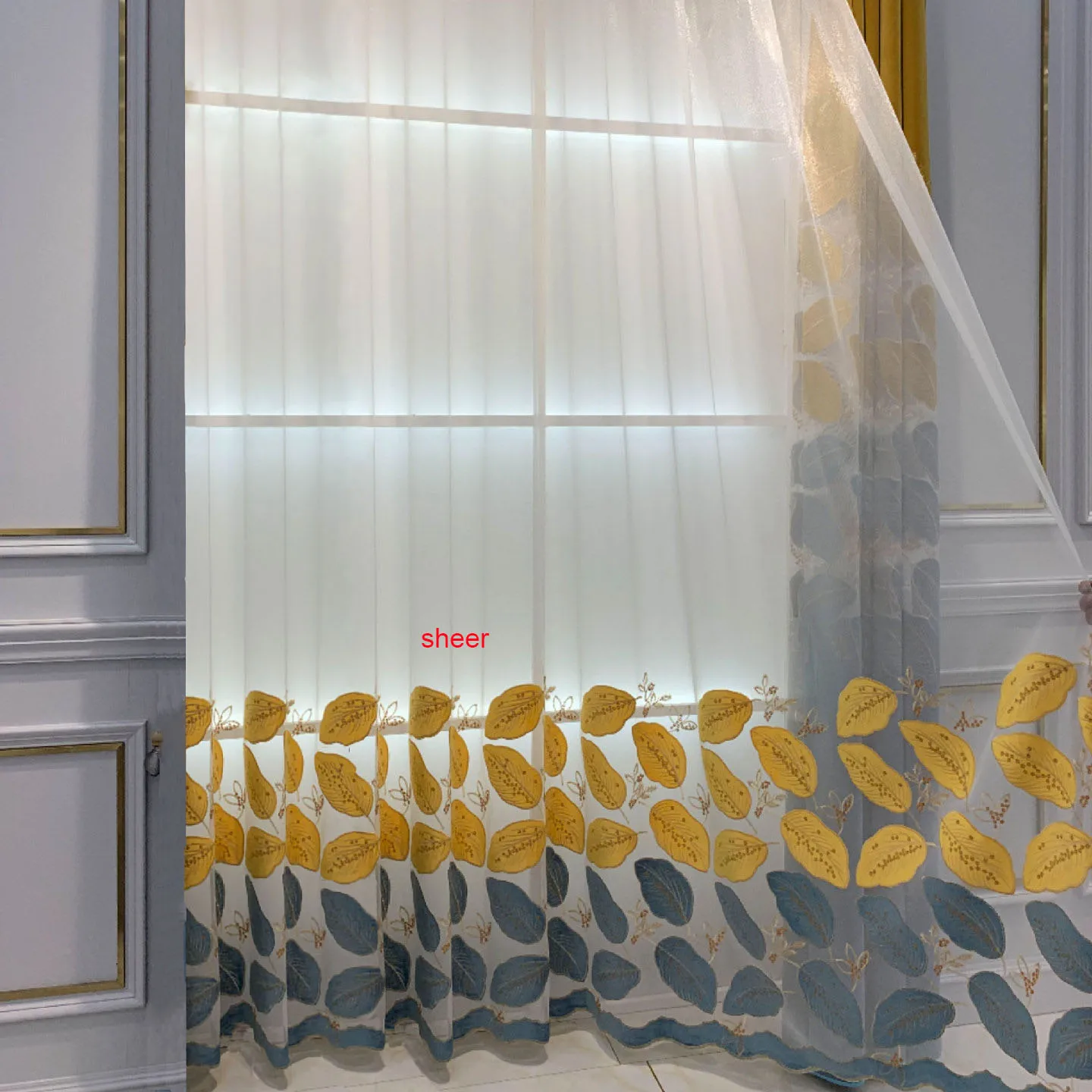 

Бархатная штора Black Ant Золотой лист полузатемняющая