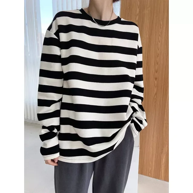 

2023New Y2k Women Sweetshirts Striped Korean Tops Black White Jackets Long Sleeve Sweatshirt Casual Pullover C11632