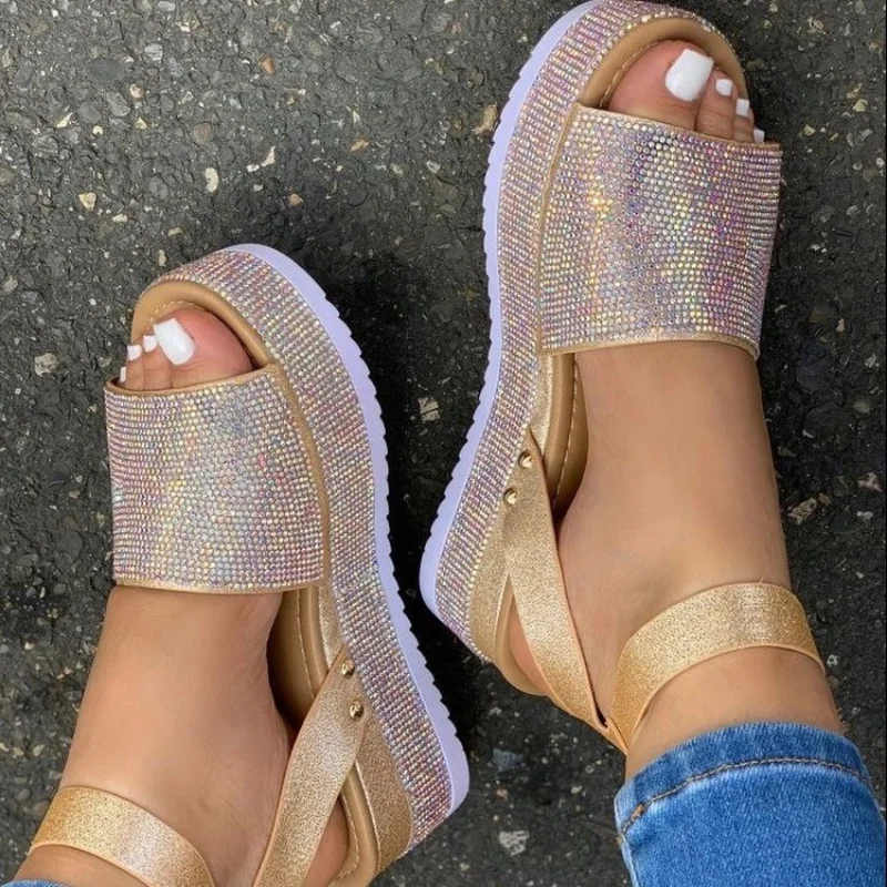 

BCEBYL Новые Модные женские сандалии со стразами Лето 2023 обувь на высоком каблуке на платформе женские повседневные сандалии на массивной подошве обувь для женщин