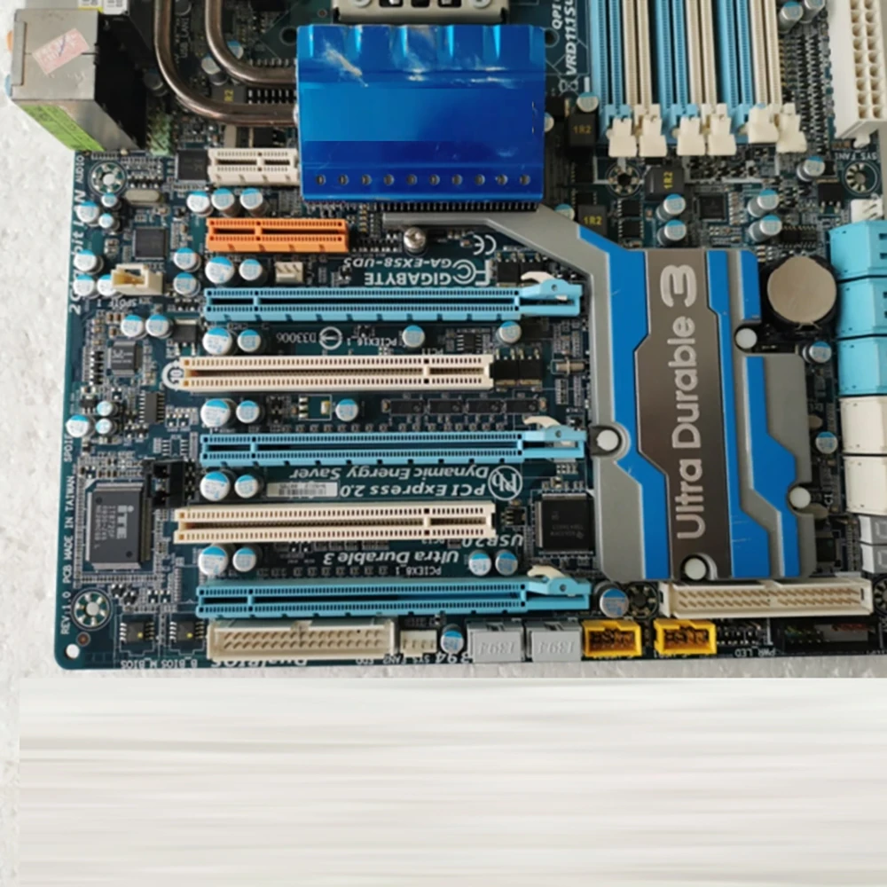 Для материнской платы Gig-abyte X58 с поддержкой LGA1366 X5650 GA-EX58-UD5