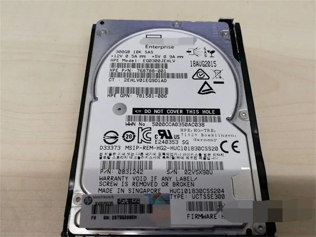 

Жесткий диск для HPE 300 ГБ 12G SAS 10K SFF 2,5 "DC SC HDD 872475-B21 872735-001