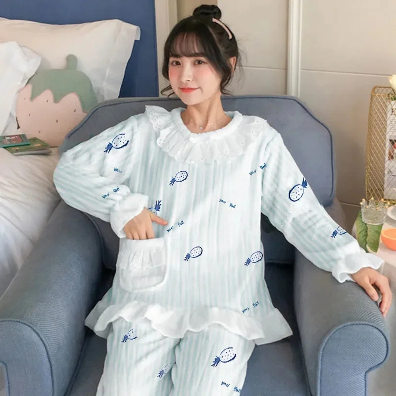 Korean Ins Cute Strawberry Bear Coral Velvet Pajamas Women's Autumn And Winter New Thickene  Velvet Home Clothes Two-Piece Suit